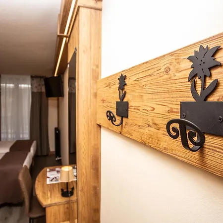 Meuble Furggen Hotel